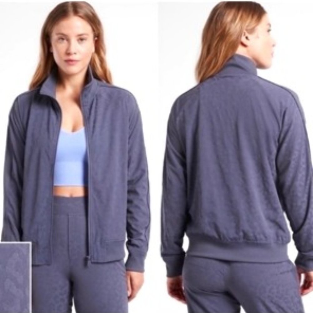 EUC S Athleta Brooklyn Bomber Jacket in blue leopard